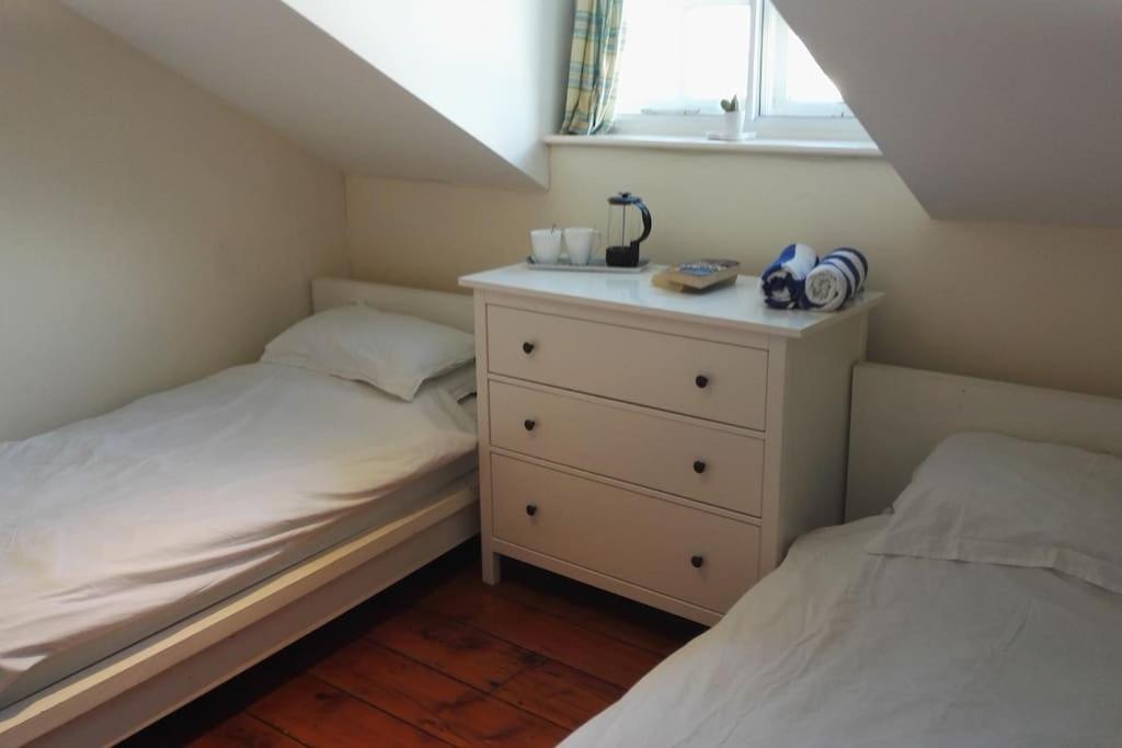 Seaside, Centre - Sleeps 6+ * Exmouth