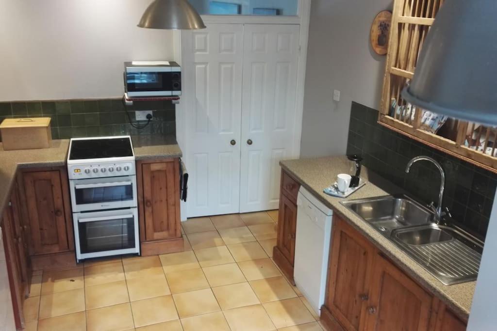 Seaside, Centre - Sleeps 6+ *