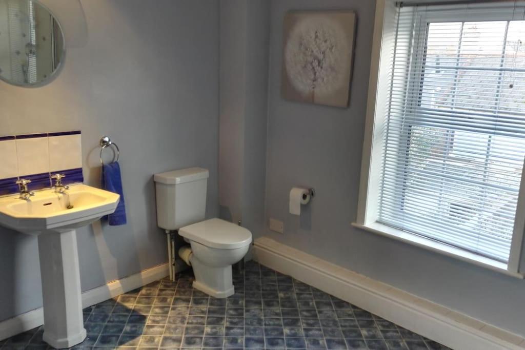 Seaside, Centre - Sleeps 6+ Дом отдыха Эксмут